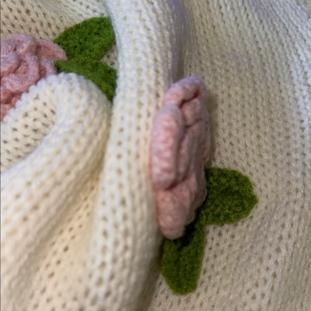Women's Cream Floral Cardigan Sweater - Picture 8 of 10
